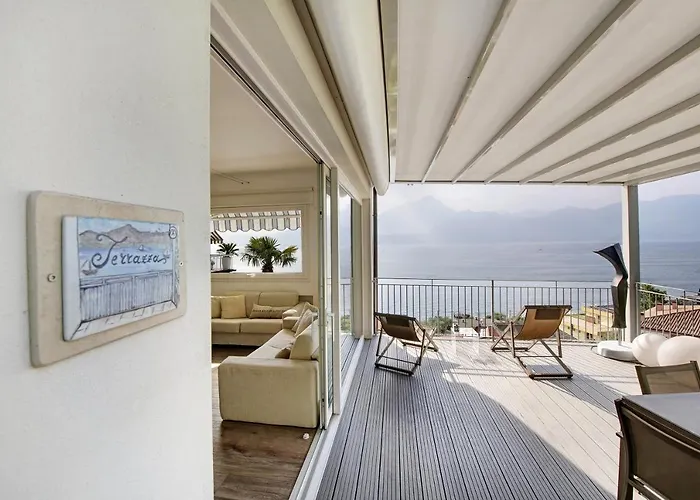 La Mignon Terrazza Lägenhet Torri Del Benaco